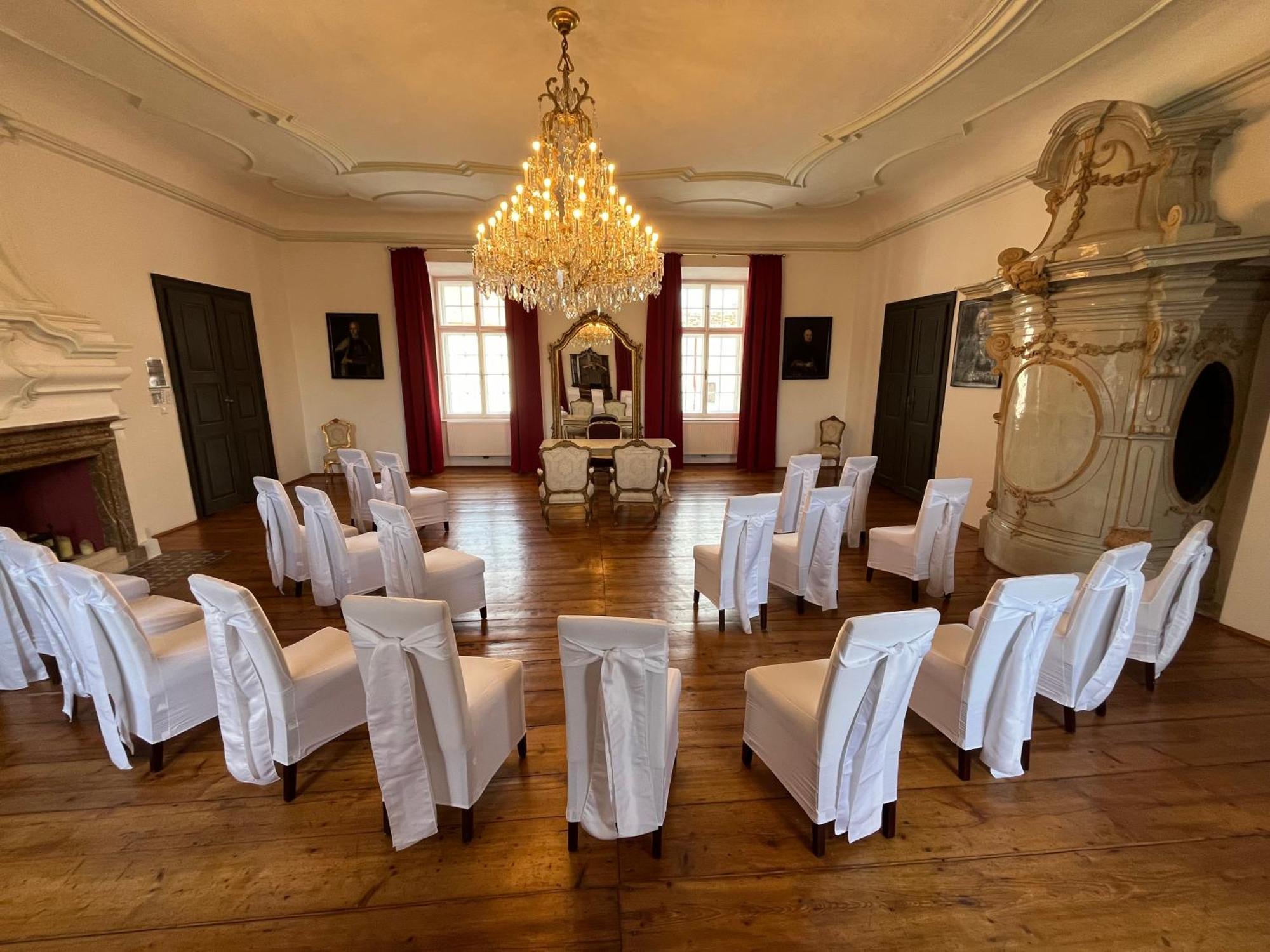 Schlosshotel Mailberg מראה חיצוני תמונה