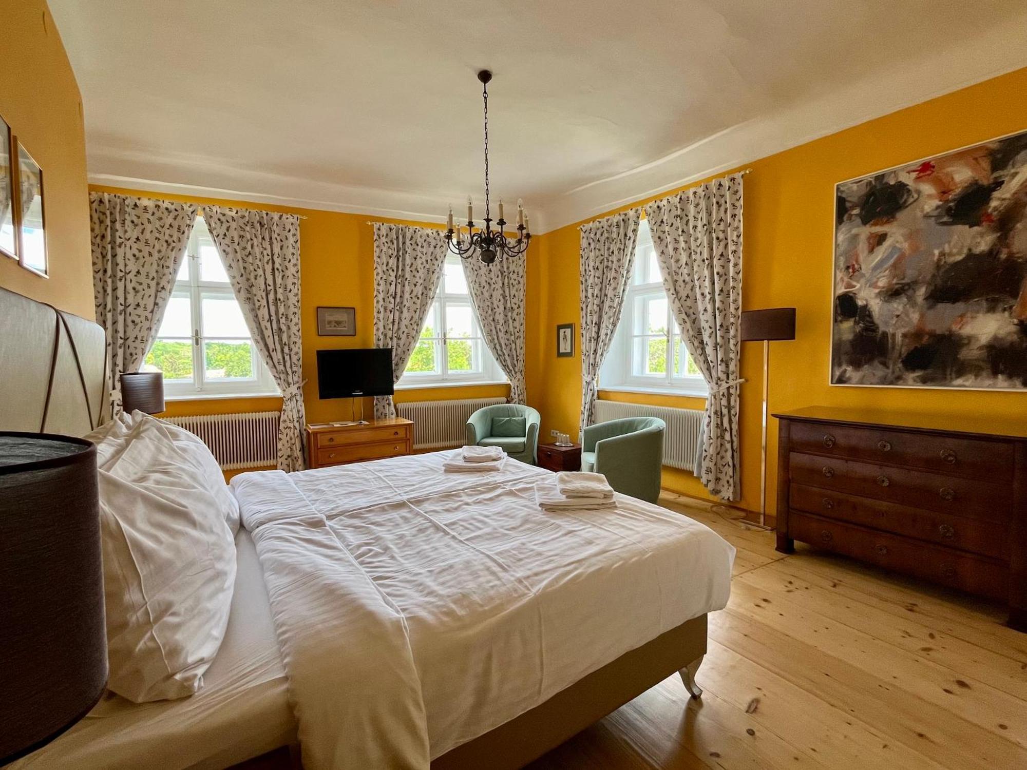 Schlosshotel Mailberg מראה חיצוני תמונה
