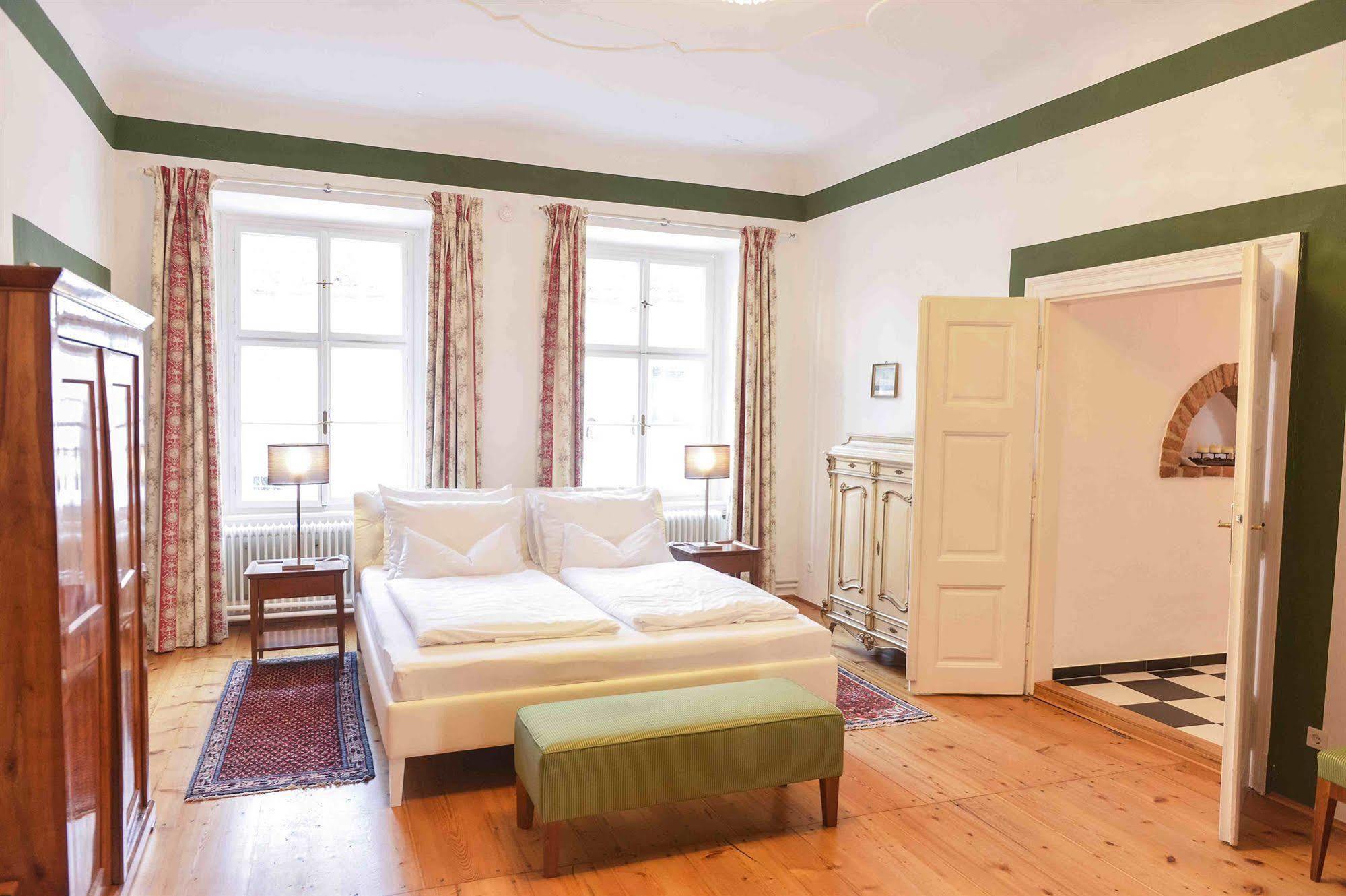 Schlosshotel Mailberg מראה חיצוני תמונה